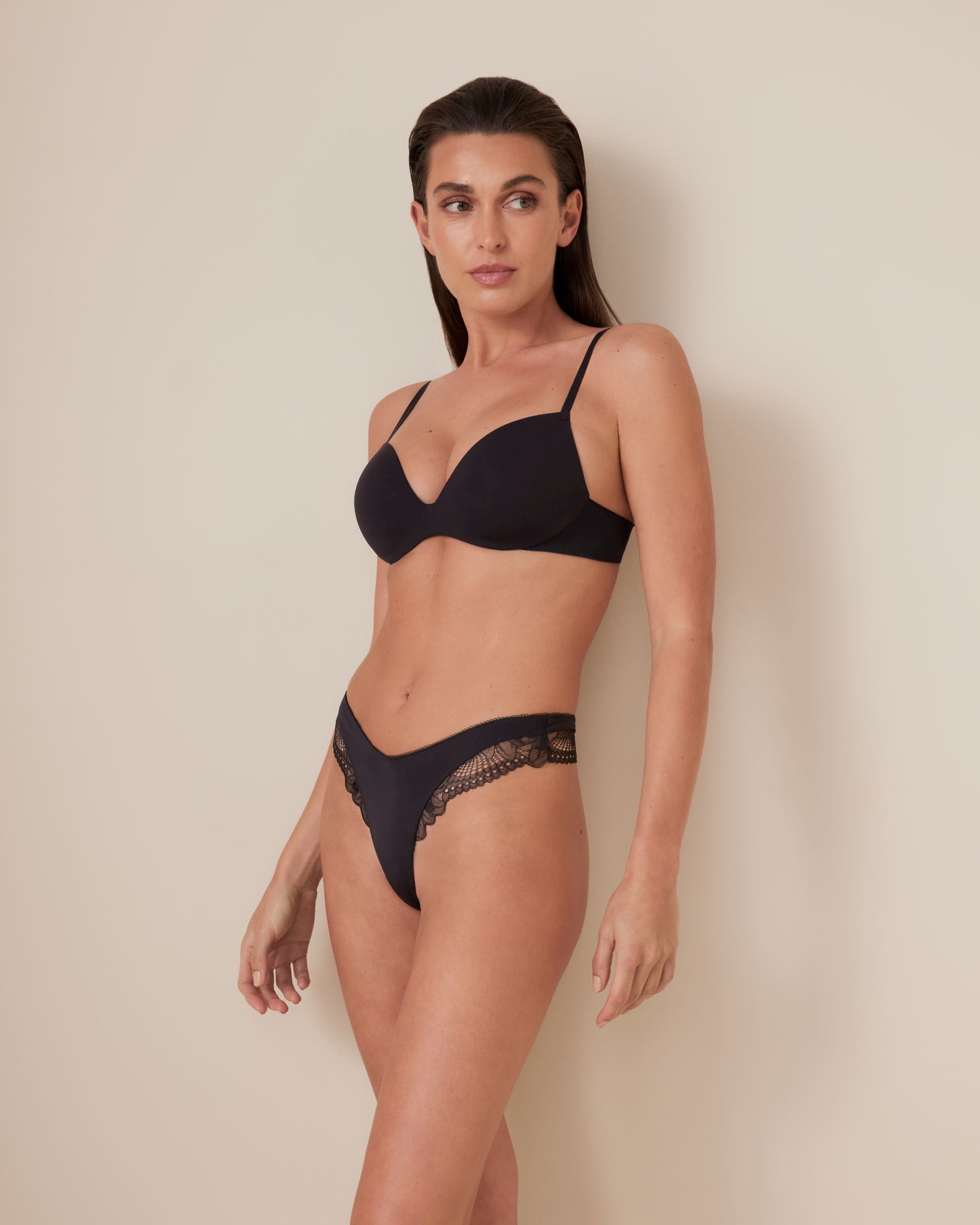 Invisibles Smooth Wirefree Push Up Bra