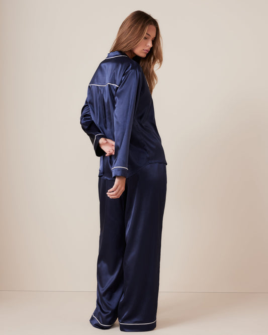 Model is 5'9\ and wears a size S