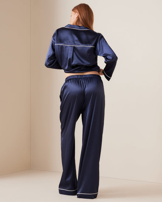 Model is 5'7\ and wears a size S