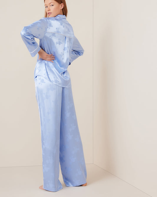 Model is 5'7\ and wears a size S