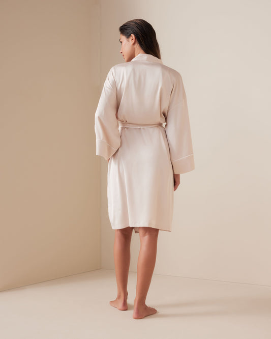 Model is 5'7\ and wears a size S