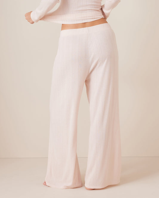 Model is 6'0\ and wears a size S