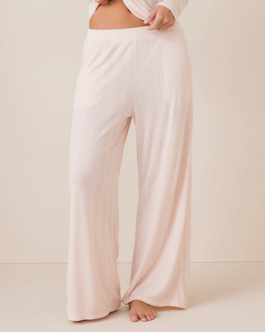 Model is 6'0\ and wears a size S