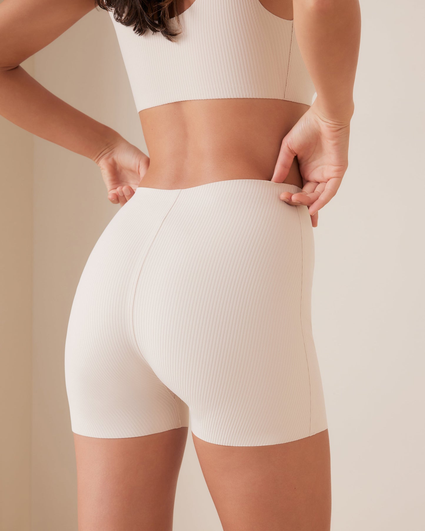 Body Fusion Short
