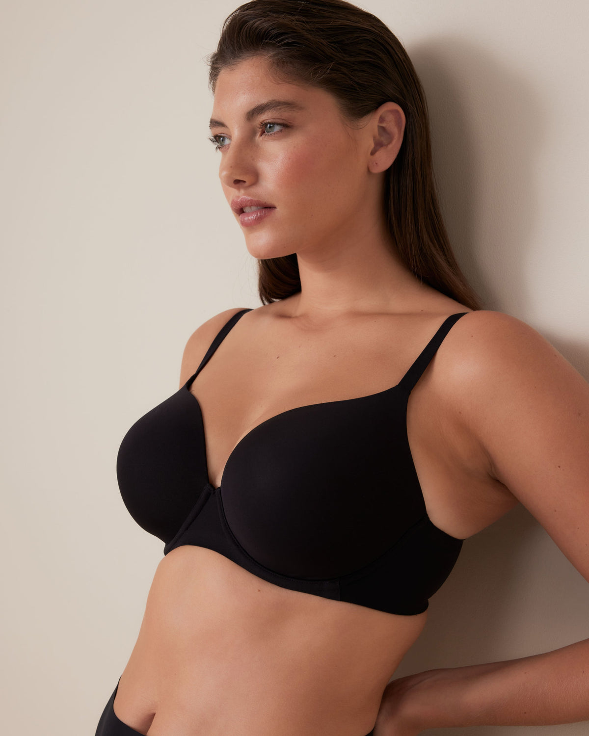 Model is 5'7\ and wears a size 14DD