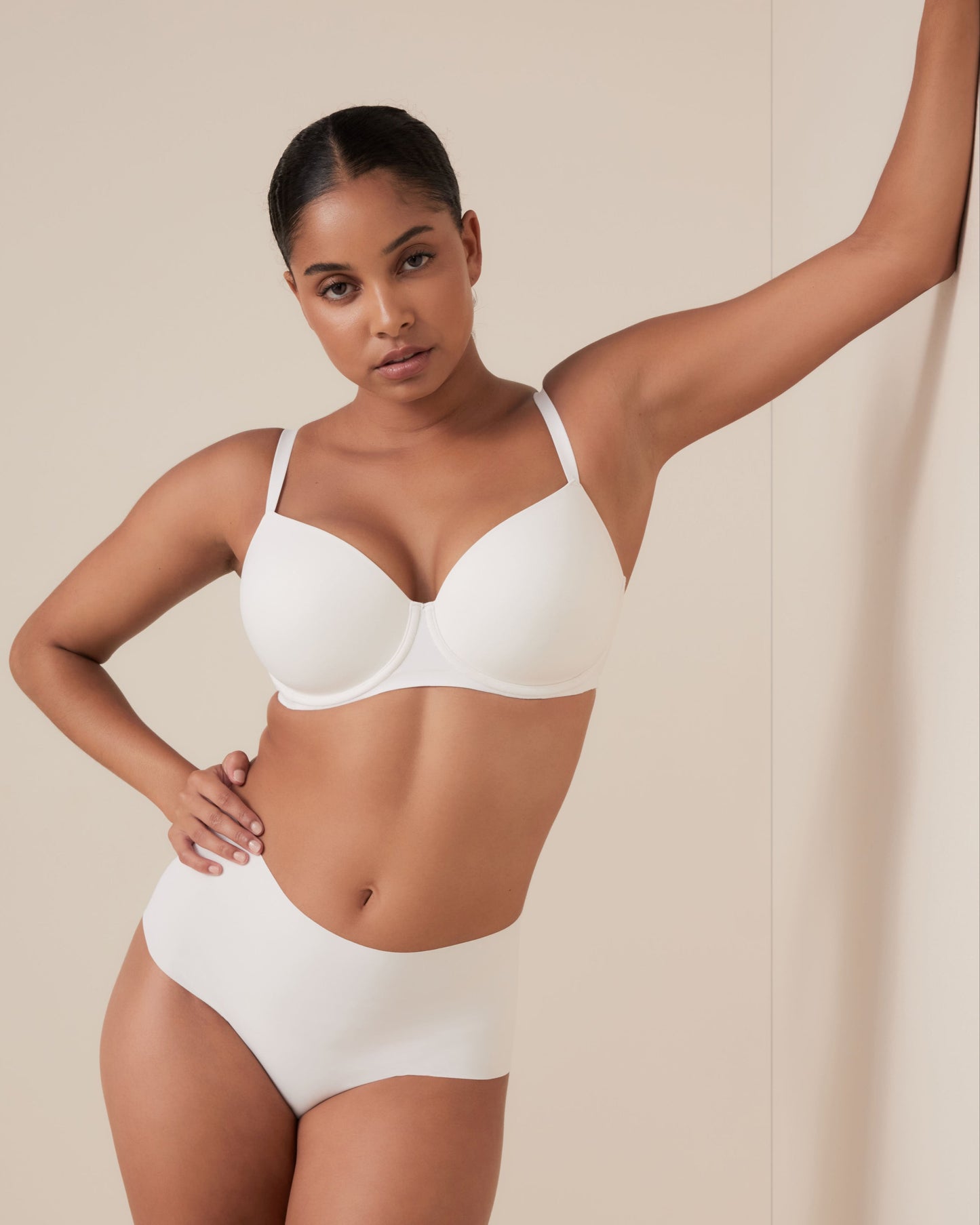 Invisibles Smooth Full Cup Balconette Lined Bra