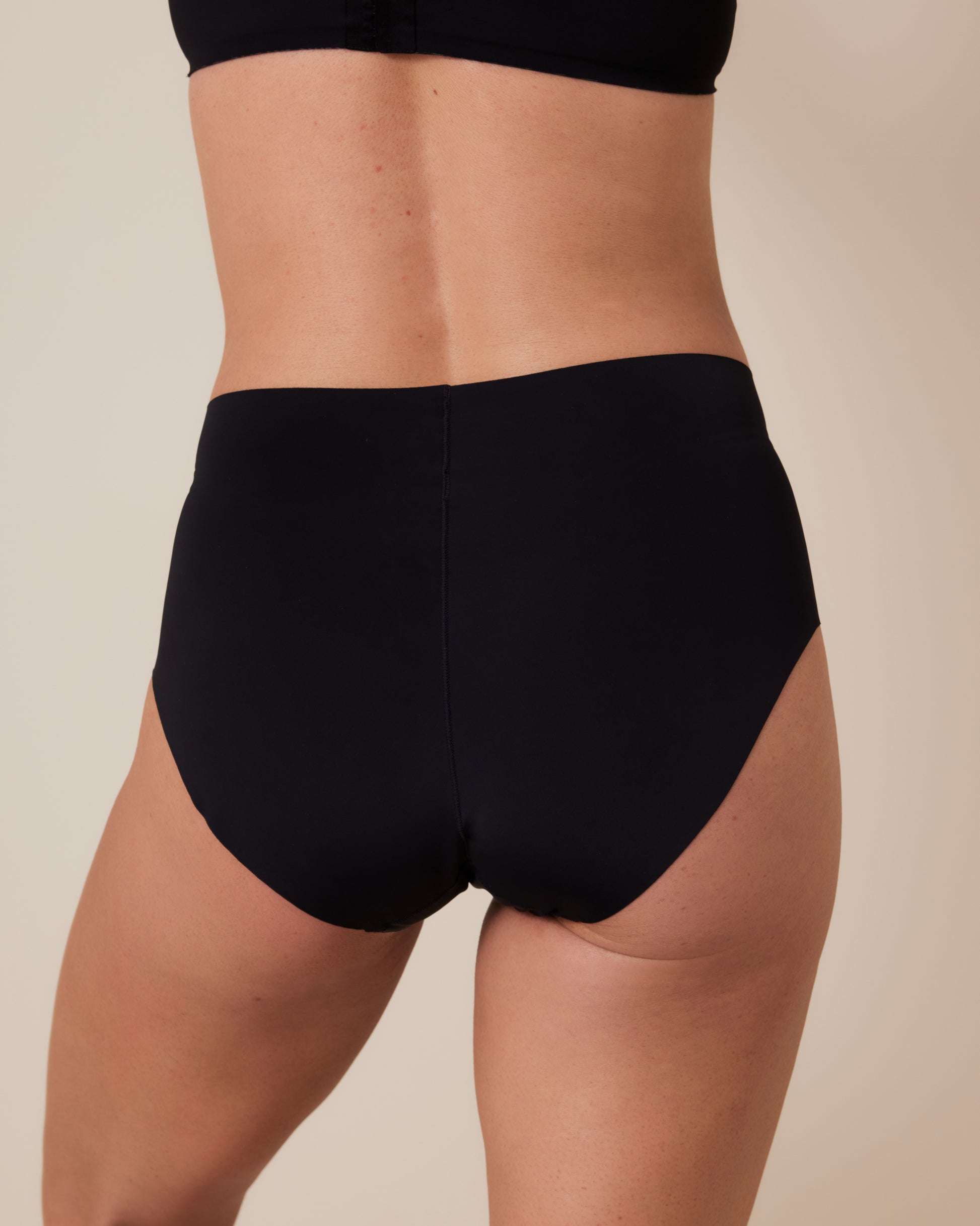 Invisibles Smooth High Waist