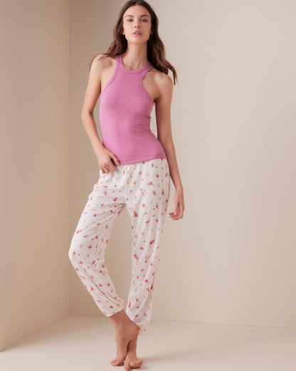 Model is 6'0\ and wears a size S