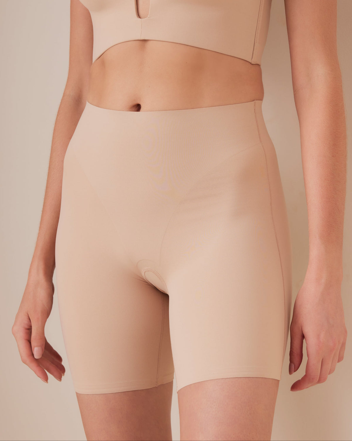 Sculpt Shaping Short